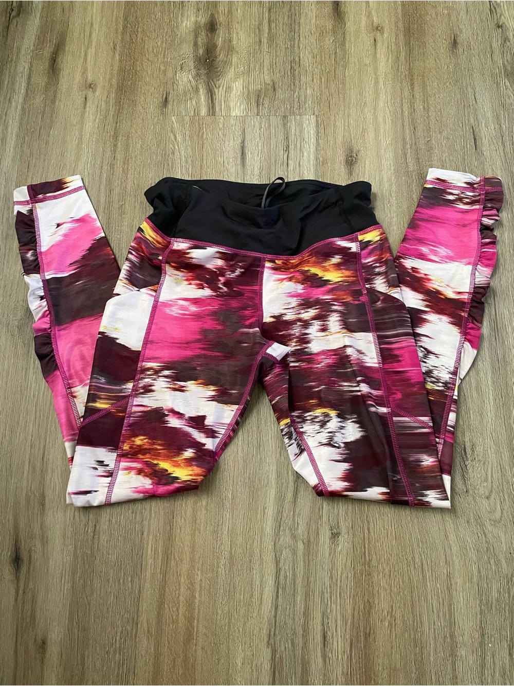 Lululemon tights size 8